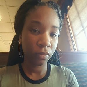 Meet your Posher, Natasha